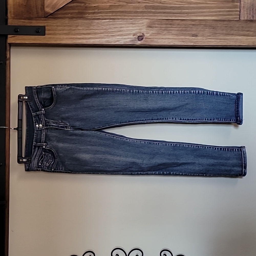Jeans - Picture 2 of 3